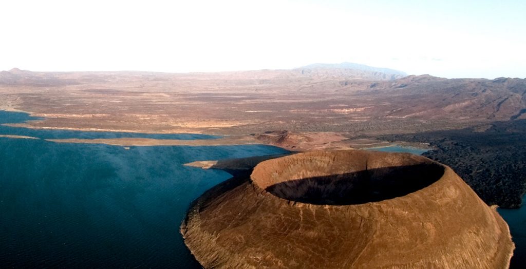 Lake-Turkana,-Nabiyotum-Crater