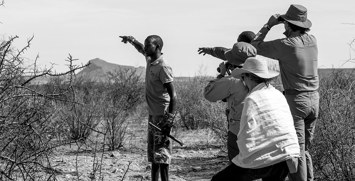 Rhino tracking at Sera