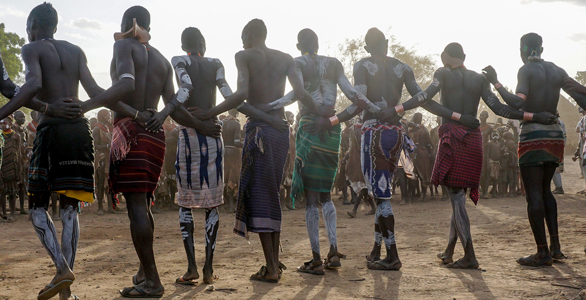 Kara-Traditional-Procession